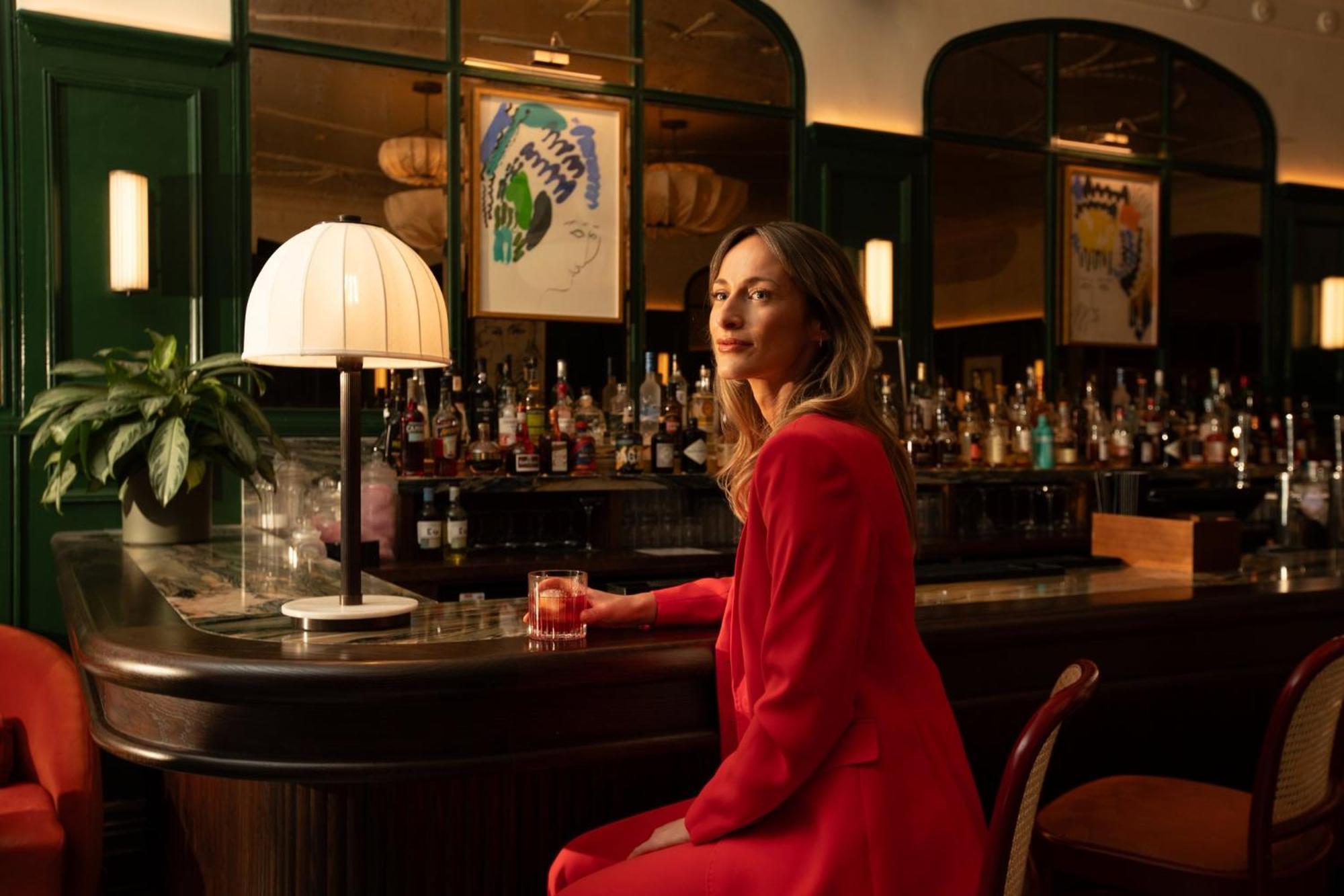 Intercontinental Edinburgh The George By Ihg Hotel Kültér fotó The bar at The Ivy, St John's Wood